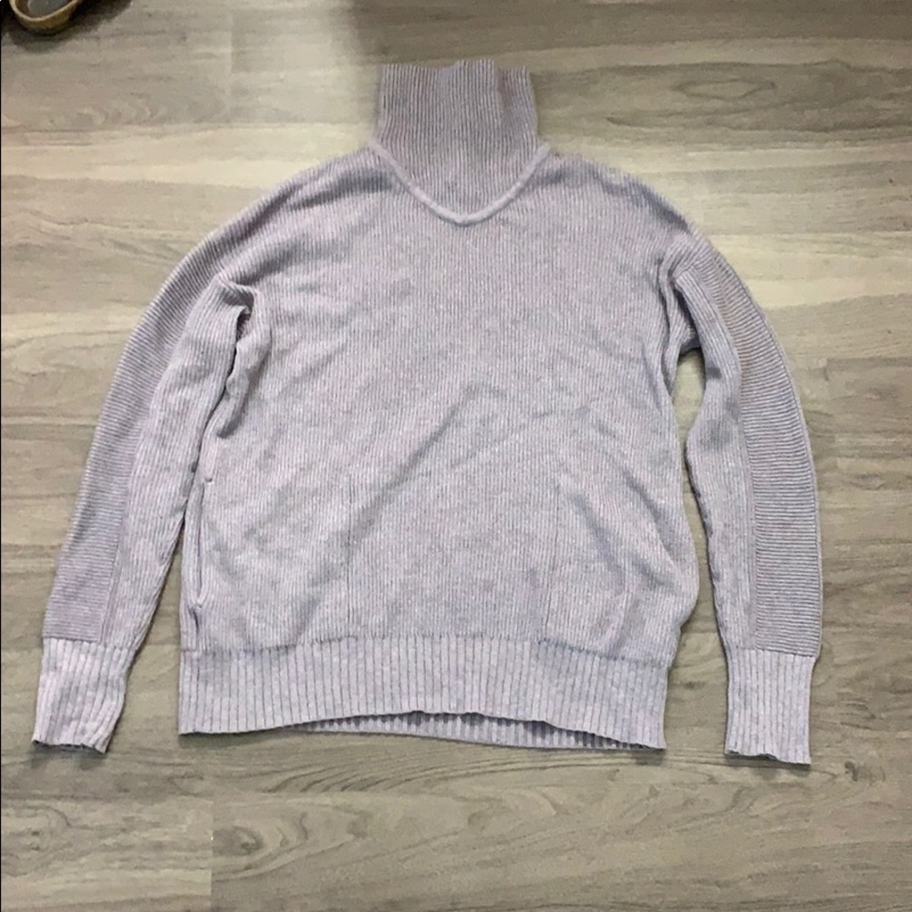 Lulu lemon sweater